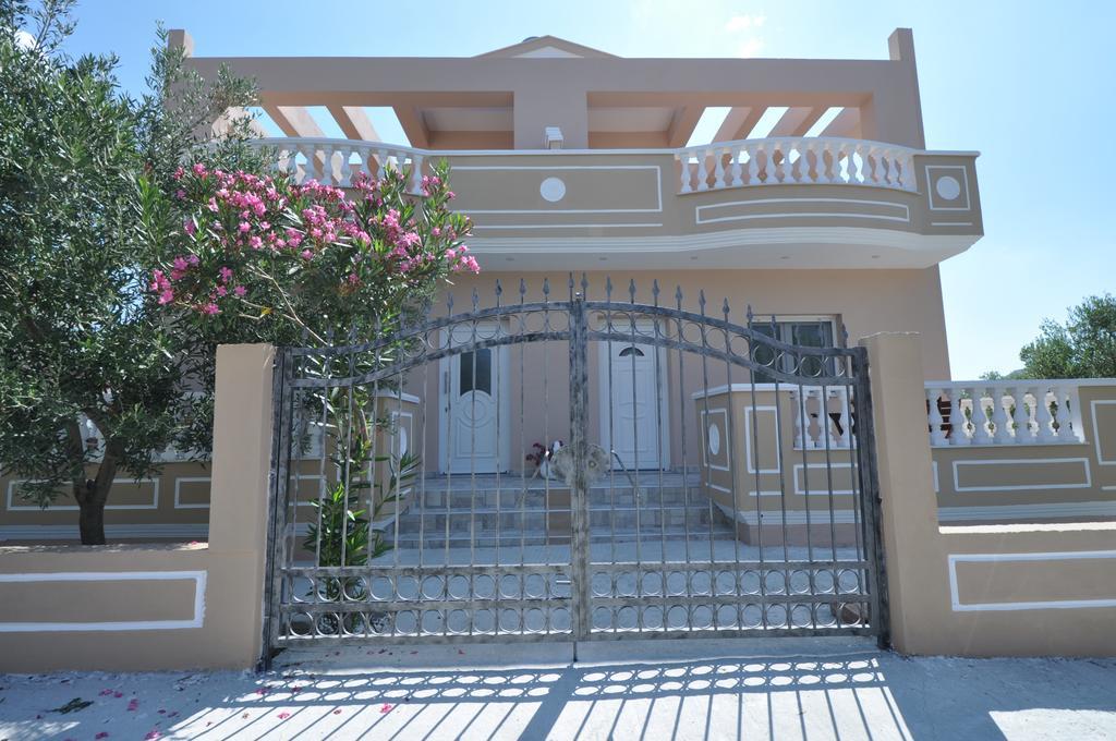 Villa Kaiti 利迈纳里亚 外观 照片